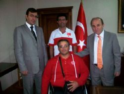 Öztürk'ten  Milli Okçu'ya destek sözü
